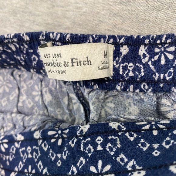 Abercrombie & Fitch Navy Patterned Cotton Shorts - Picture 2 of 2